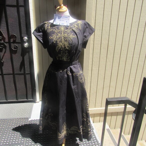 #282. WOMEN'S 100% COTTON LONG SHIFT STYLE DRESS  (SIZE 16W) - Picture 1 of 3
